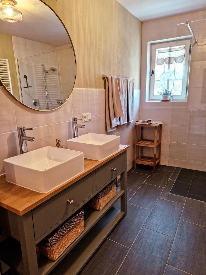 Ferienhaus "Entenhaus" Im Gutshaus De La Fontaine Feilsdorf Buitenkant foto